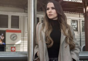 Luz Kelly Pinto protagoniza el nuevo videoclip de Chino y Nacho